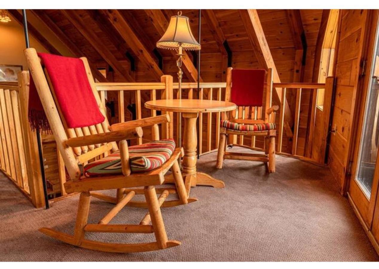 פלטסבורג Point Au Roche Lodge מראה חיצוני תמונה